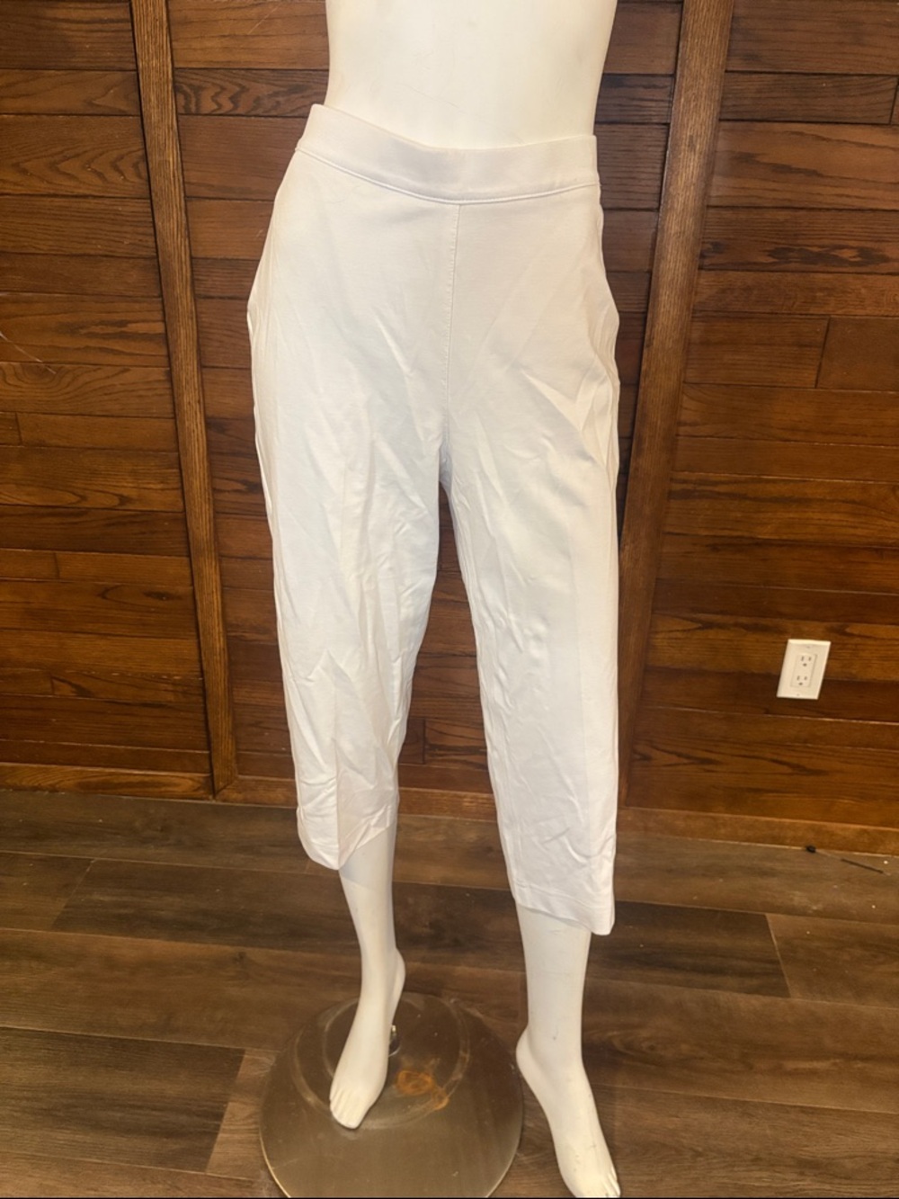 Source Unknown White Cropped Pull-On Capris